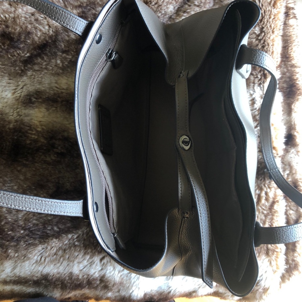 Coach Purse - Picture 3 of 4